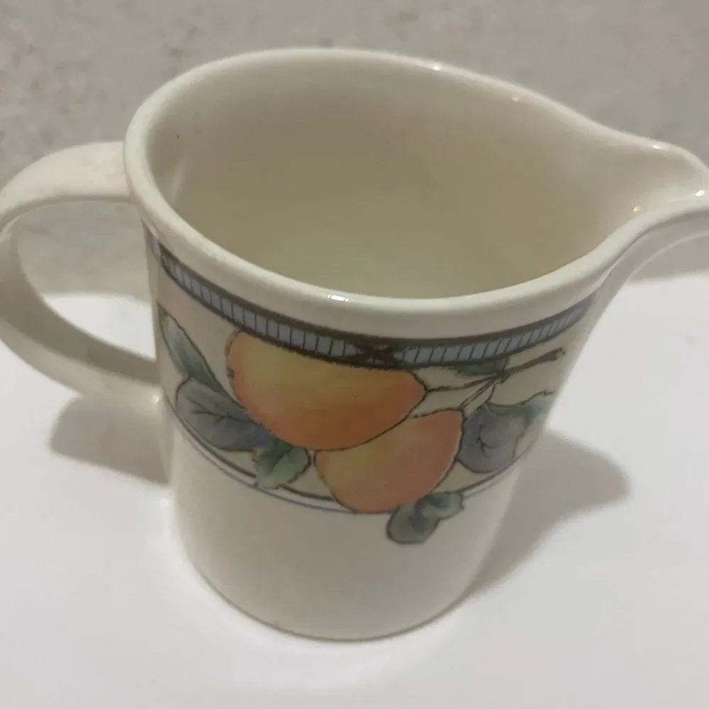 Mikasa Intaglio GARDEN HARVEST Creamer 3.5